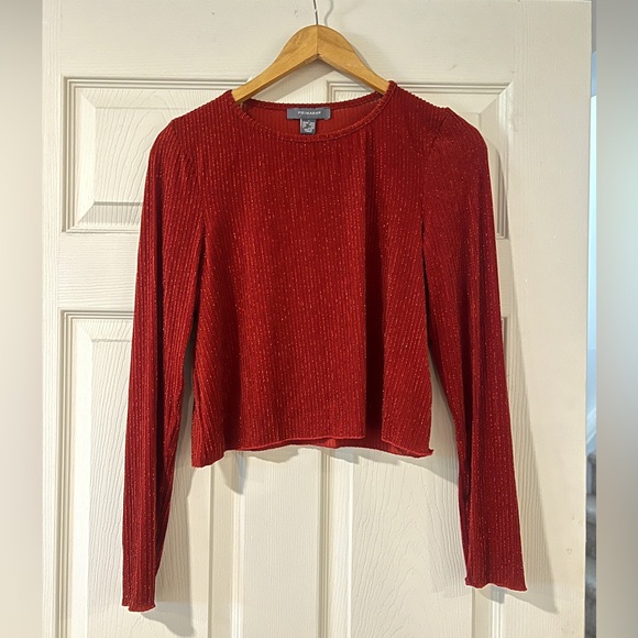 ❤️🍒Red - Primark - sparkly long sleeve✨✨ - Picture 1 of 8